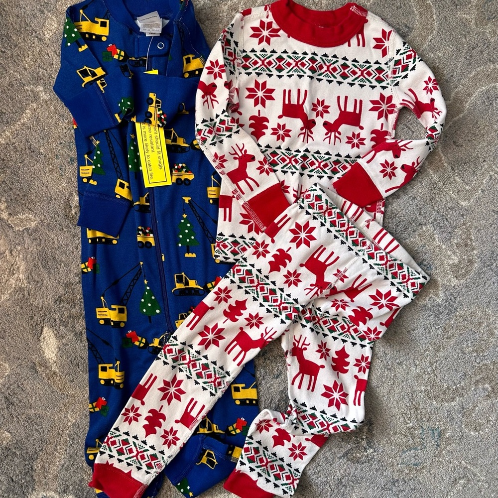 Holiday Jammies for your kiddo - 3T